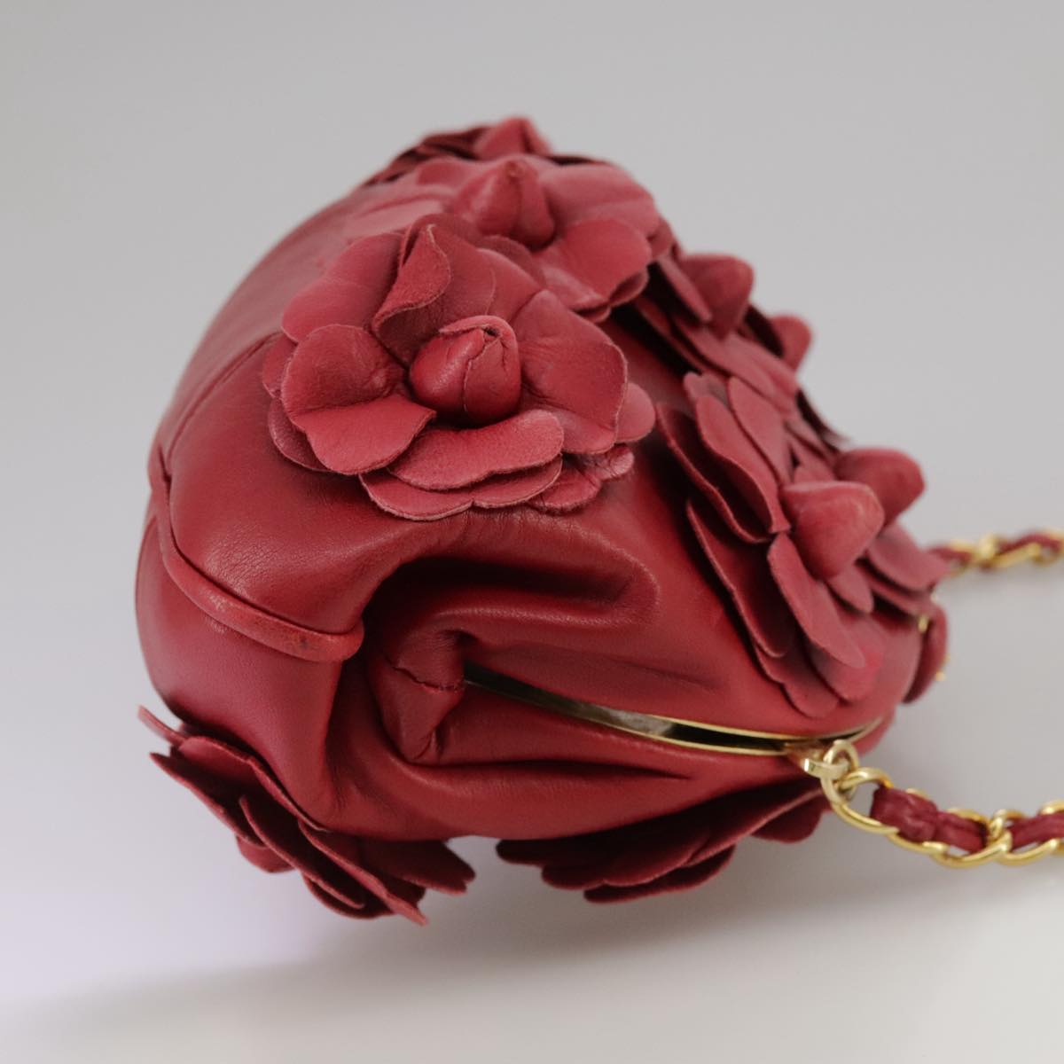 CHANEL Chain Flower Shoulder Bag Leather Red Gold CC Auth 107981