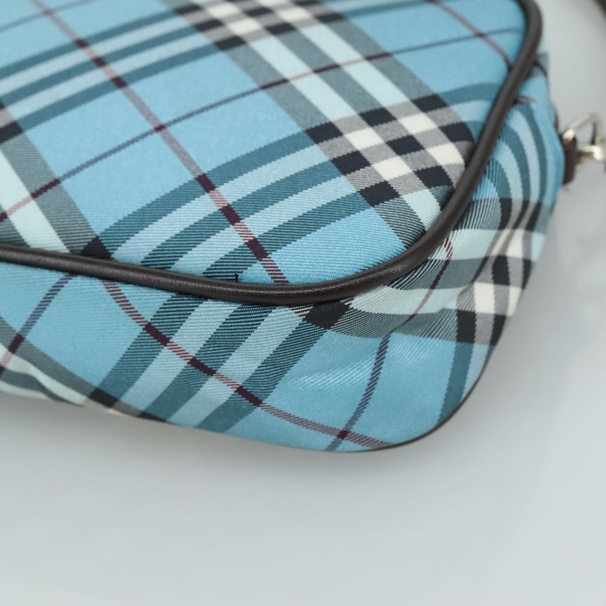 BURBERRY Nova Check Blue Label Accessory Pouch Nylon Blue Silver Auth 108007