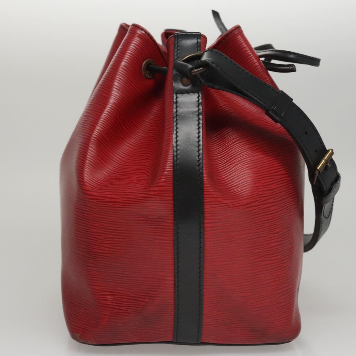 LOUIS VUITTON Epi Petit Noe Shoulder Bag Bicolor Black Red M44017 LV Auth 108096