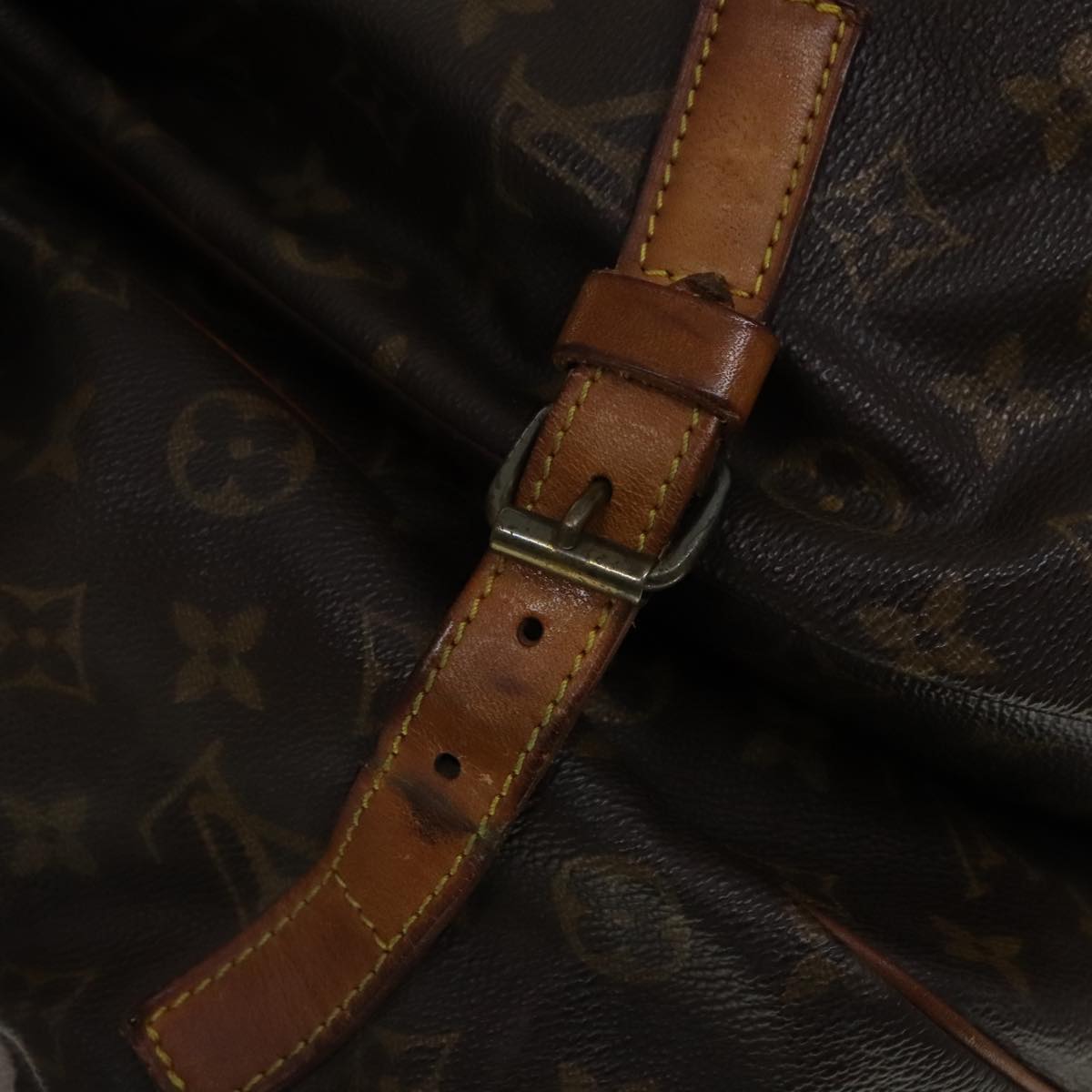 LOUIS VUITTON Monogram Saumur 35 Shoulder Bag M42254 LV Auth 108141