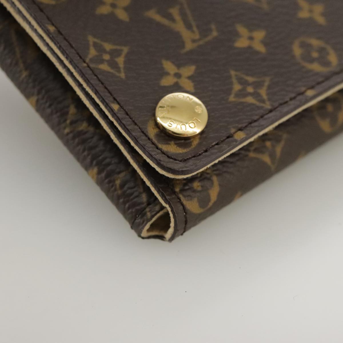 LOUIS VUITTON Monogram Jewelry case Jewelry Box LV Auth 108158