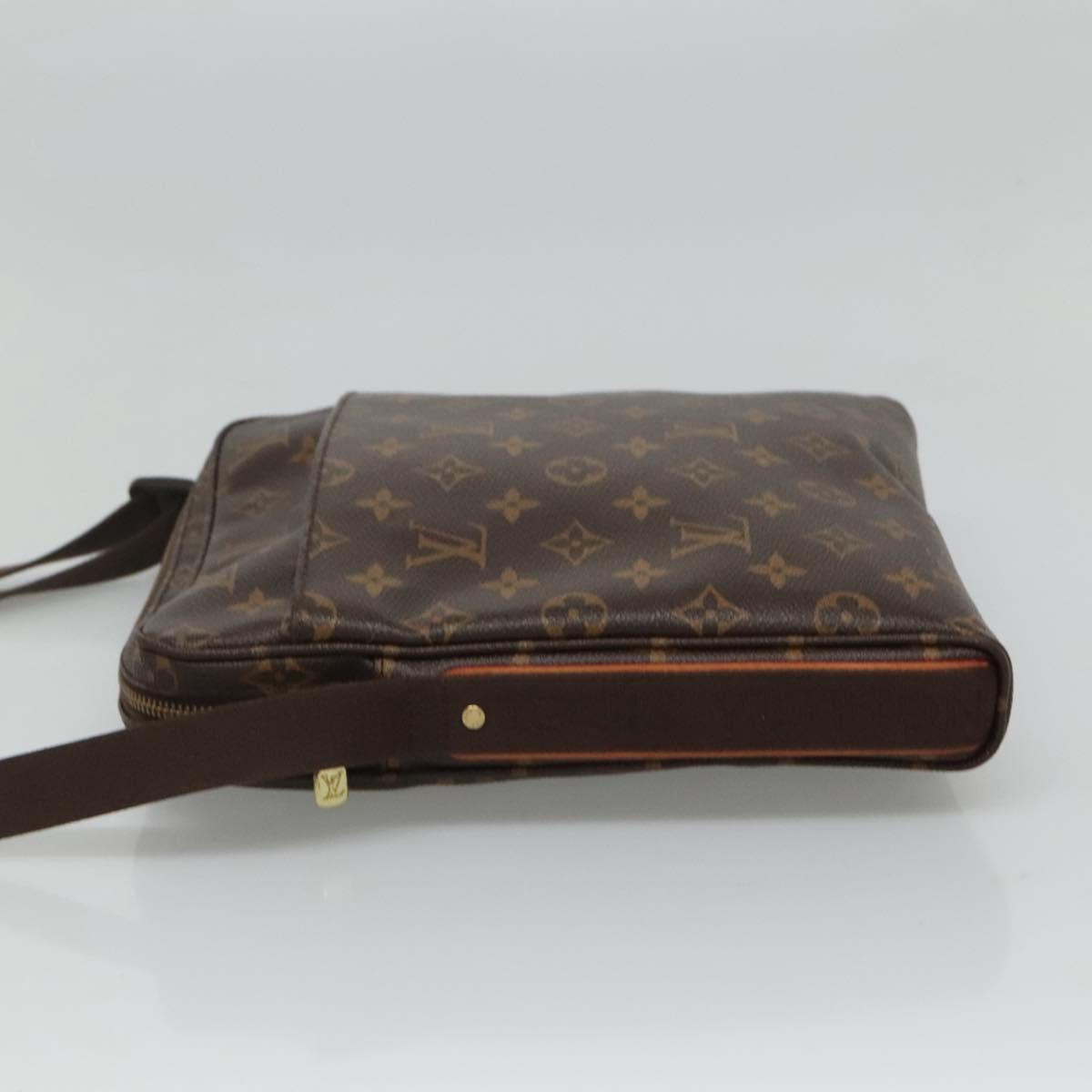 LOUIS VUITTON Monogram Trotteur Beaubourg Shoulder Bag M97037 LV Auth 108297V