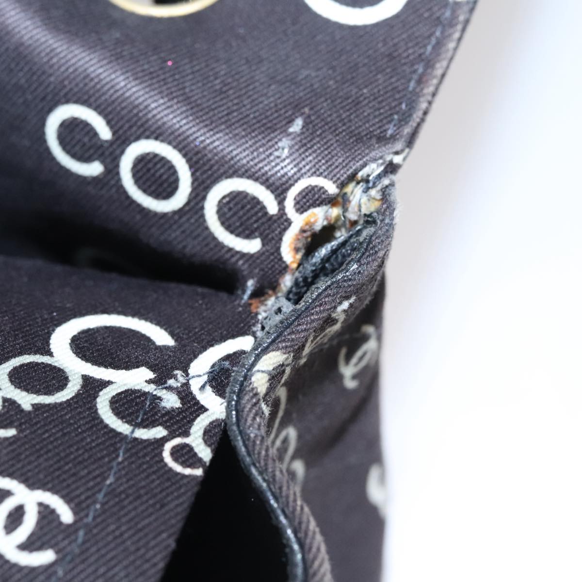 CHANEL Matelasse Chain Shoulder Bag Canvas Black Gold CC Auth 108396