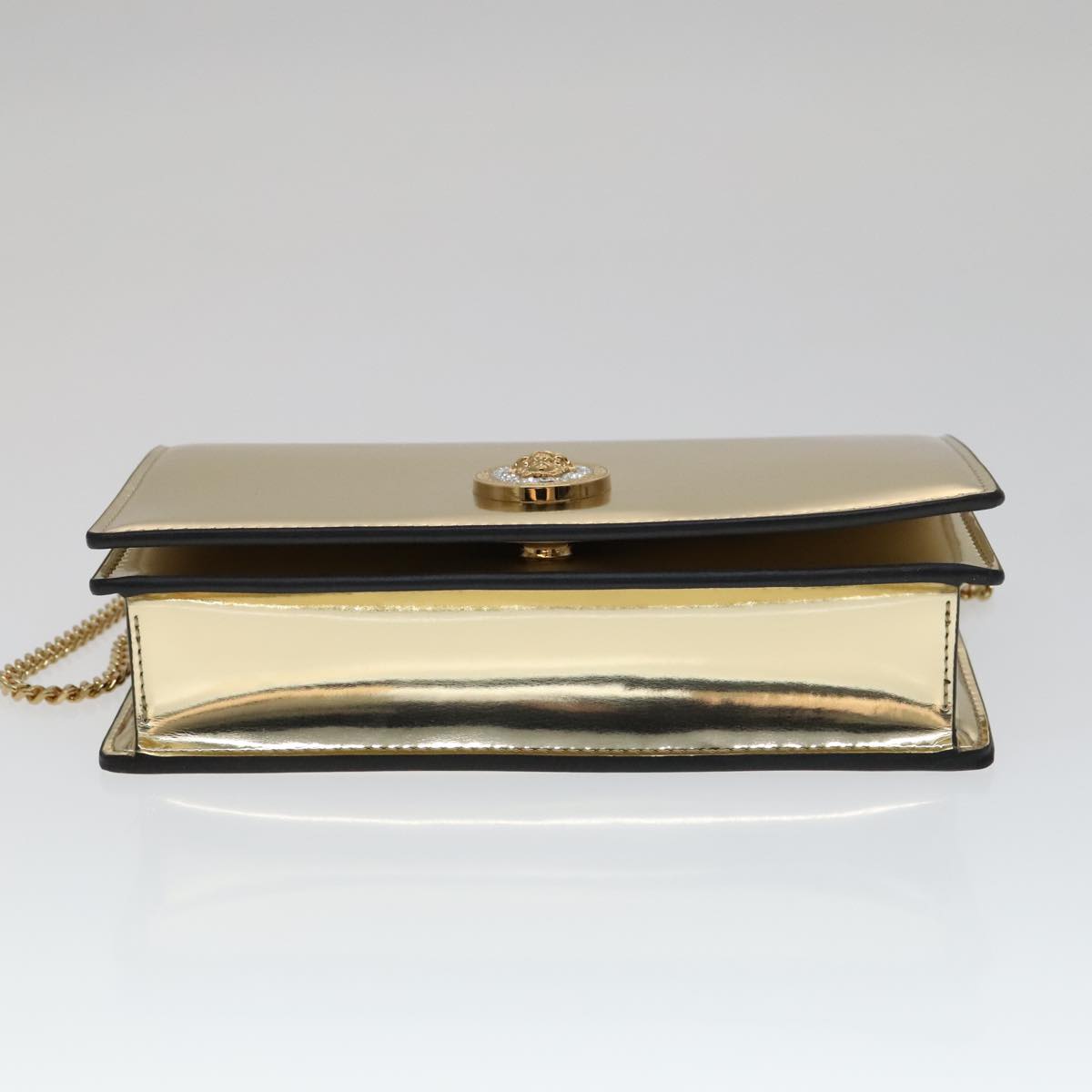 VERSACE Chain Shoulder Bag Patent leather Gold Auth 108490V