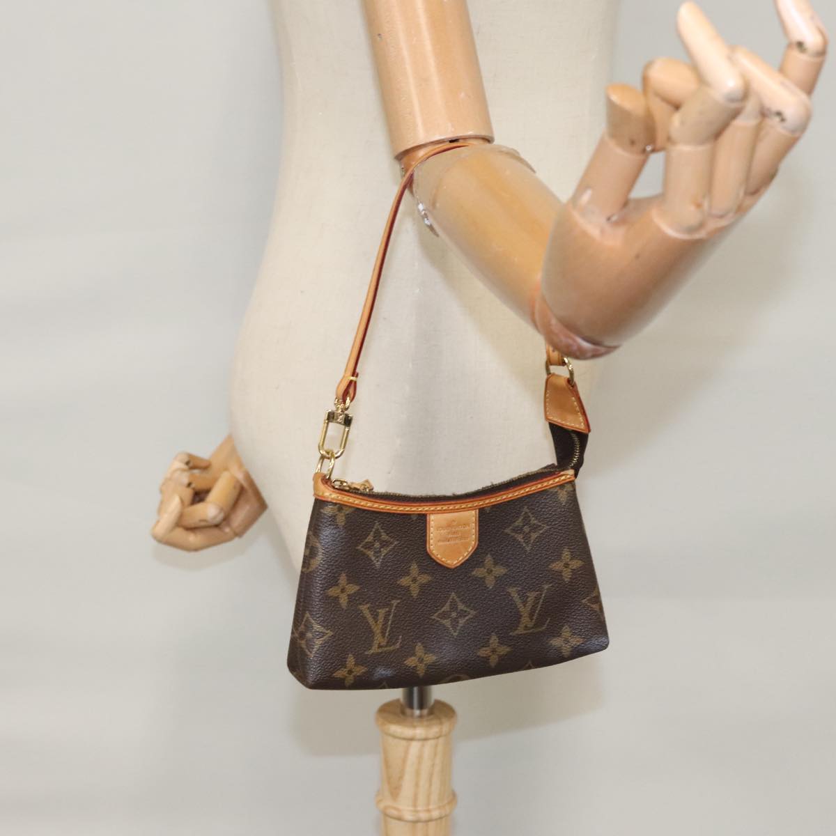 LOUIS VUITTON Monogram Mini Pochette Delight Full Pouch M40309 LV Auth 108532