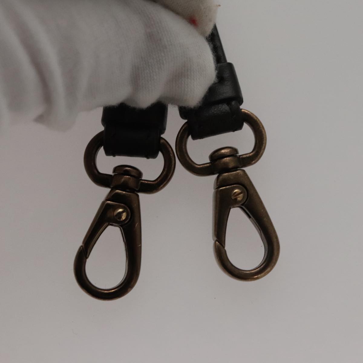 Salvatore Ferragamo Gancini Shoulder Wallet Leather White Auth 108583V