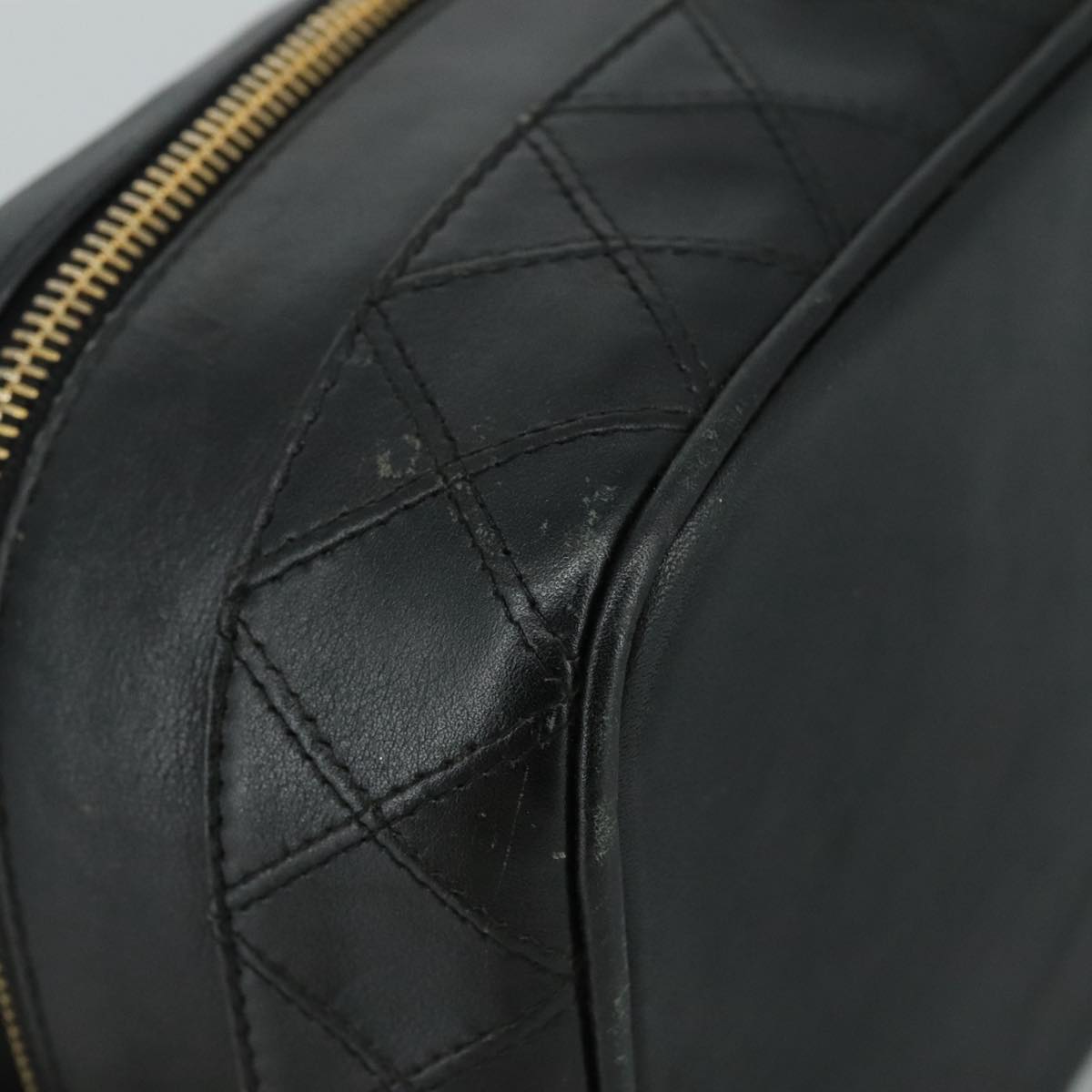 CHANEL Bicolore Vanity Hand Bag Leather Black Gold CC Auth 108585