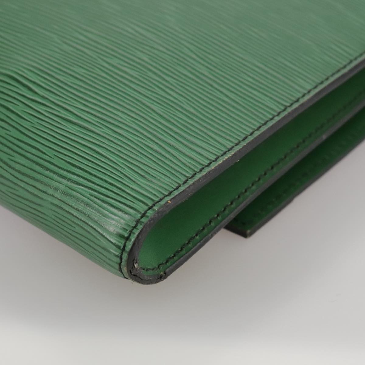 LOUIS VUITTON Epi Document case Clutch Bag Green LV Auth 108636
