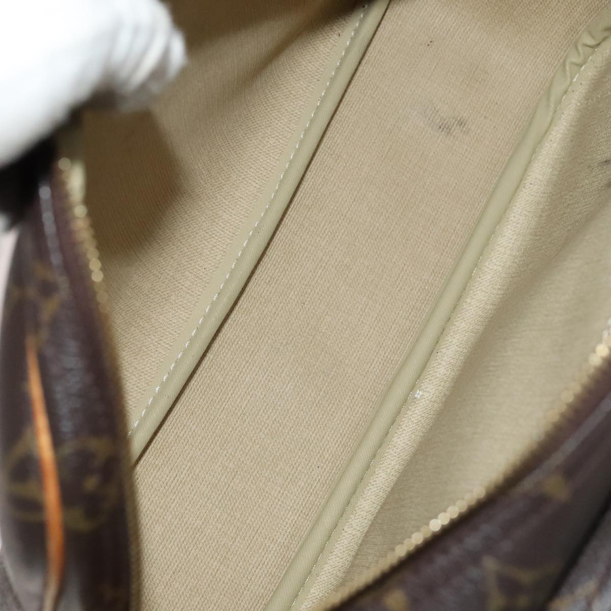 LOUIS VUITTON Monogram Reporter PM Shoulder Bag M45254 LV Auth 108637