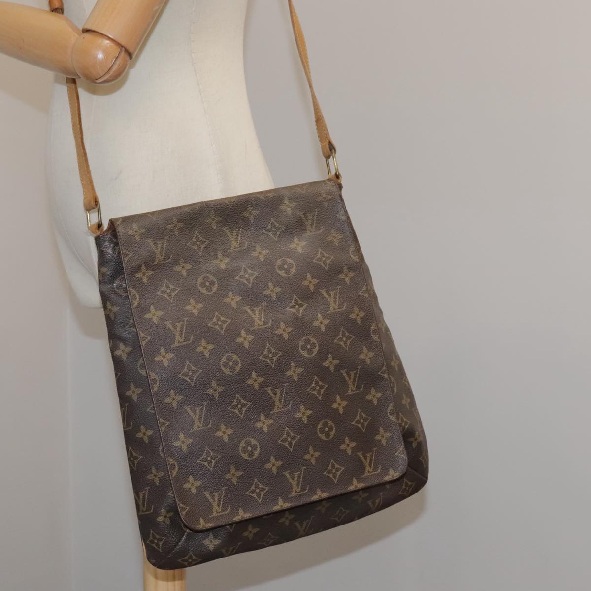 LOUIS VUITTON Monogram Musette Shoulder Bag M51256 LV Auth 108687