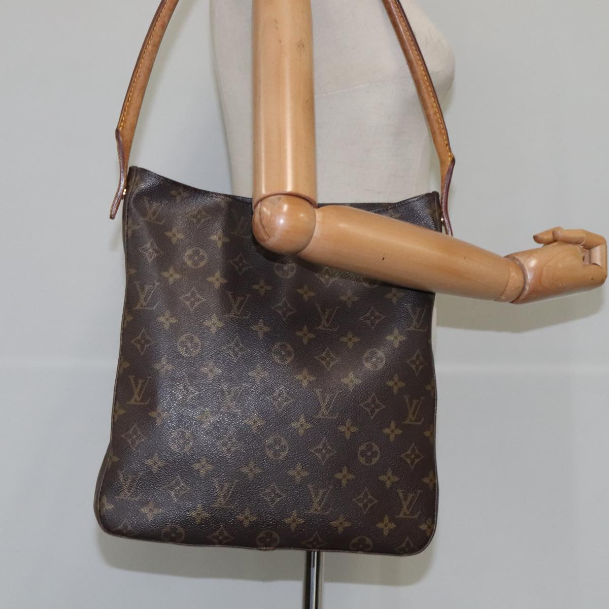 LOUIS VUITTON Monogram Looping GM Shoulder Bag M51145 LV Auth 108764