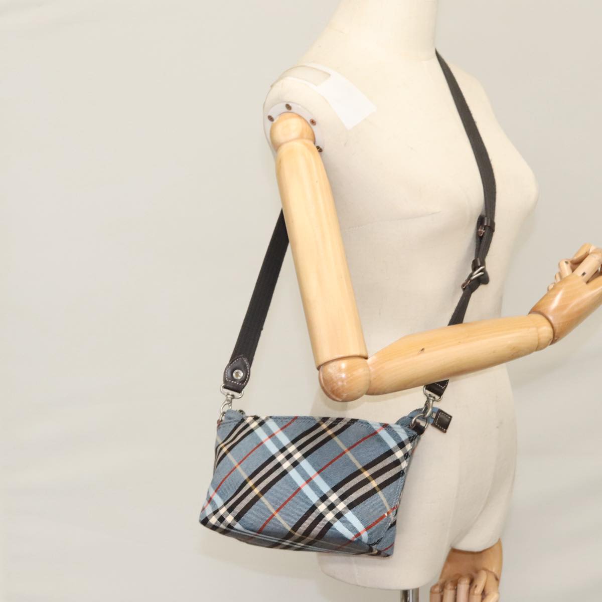 BURBERRY Nova Check Blue Label Shoulder Bag Canvas Leather Blue Auth 108829