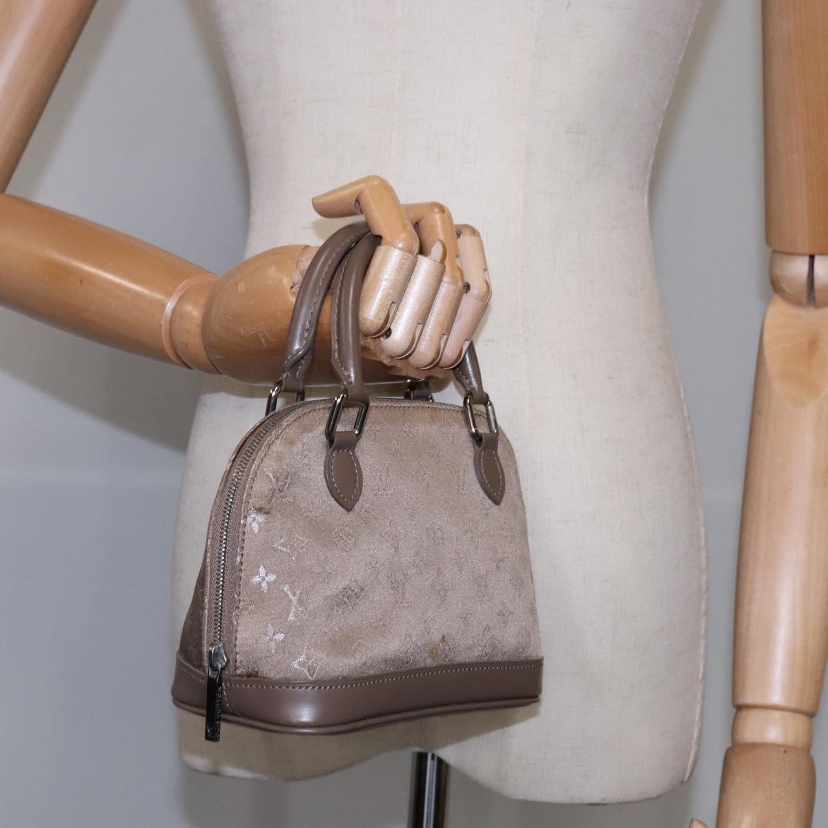LOUIS VUITTON Monogram Satin Little Alma Hand Bag Gray M92147 LV Auth 108907