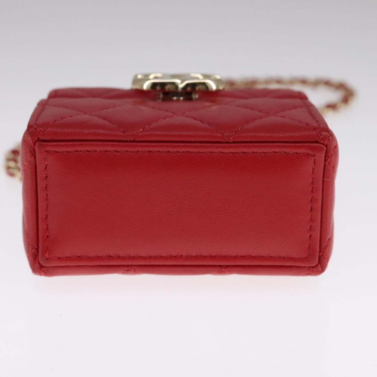 CHANEL Small Box Matelasse Chain Pouch Lamb Skin Red CC Auth 108916AV