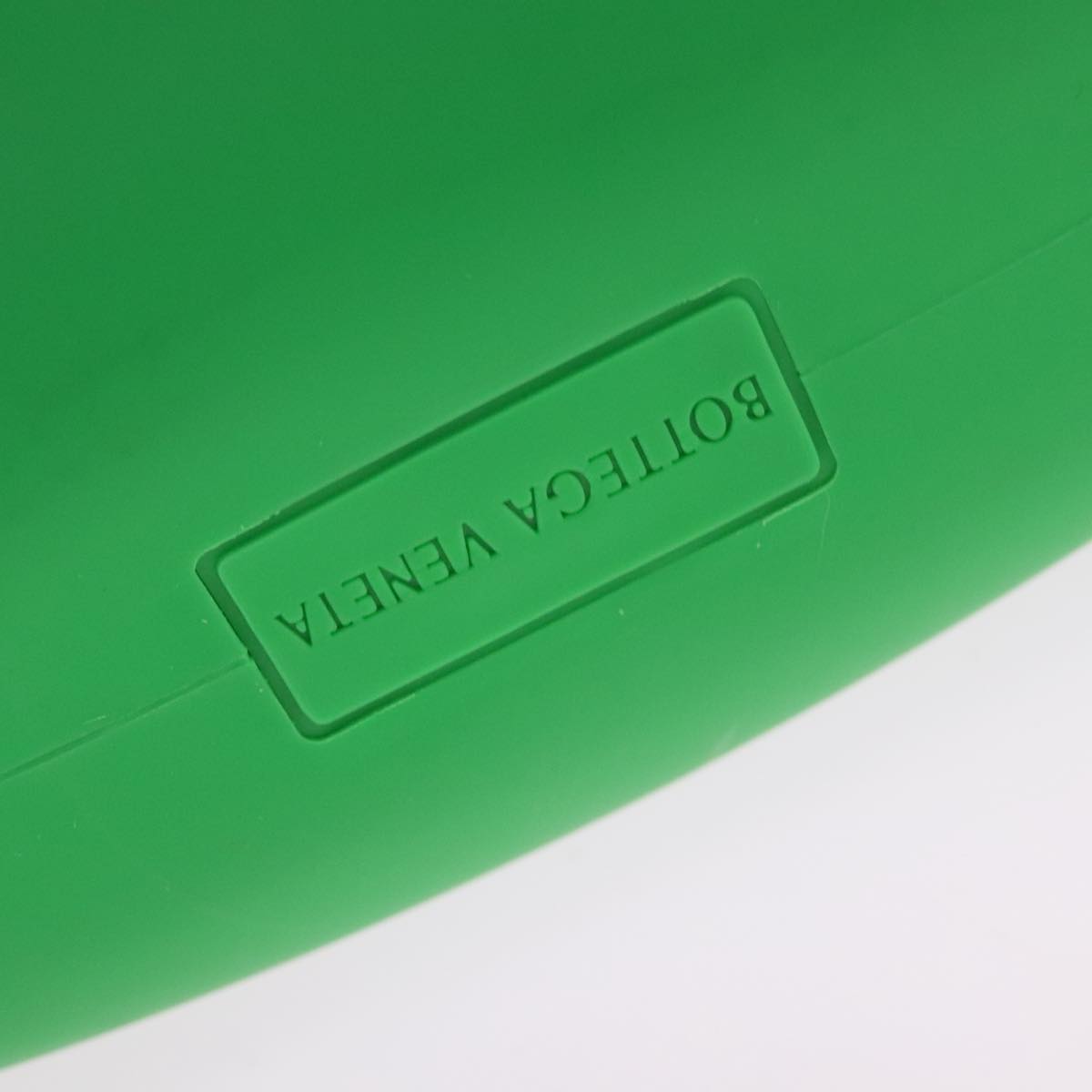 BOTTEGA VENETA Triangle Punch Shoulder Bag Rubber Green Auth 108918V