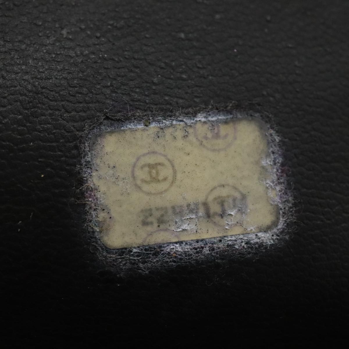 CHANEL Matelasse Chain Shoulder Bag Leather Gold Black CC Auth 108965