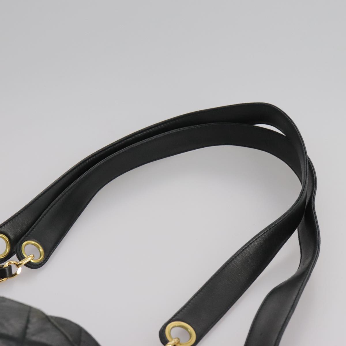 CHANEL Matelasse Chain Shoulder Bag Leather Gold Black CC Auth 108965