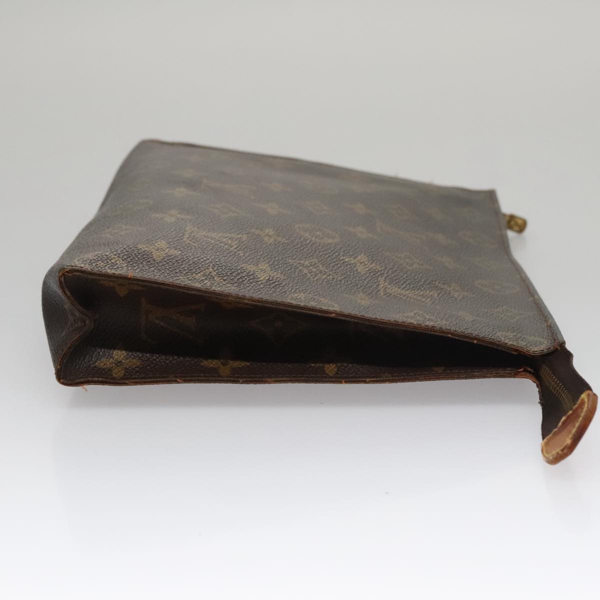 LOUIS VUITTON Monogram Poche Toilette 26 Pouch M47542 LV Auth 109014
