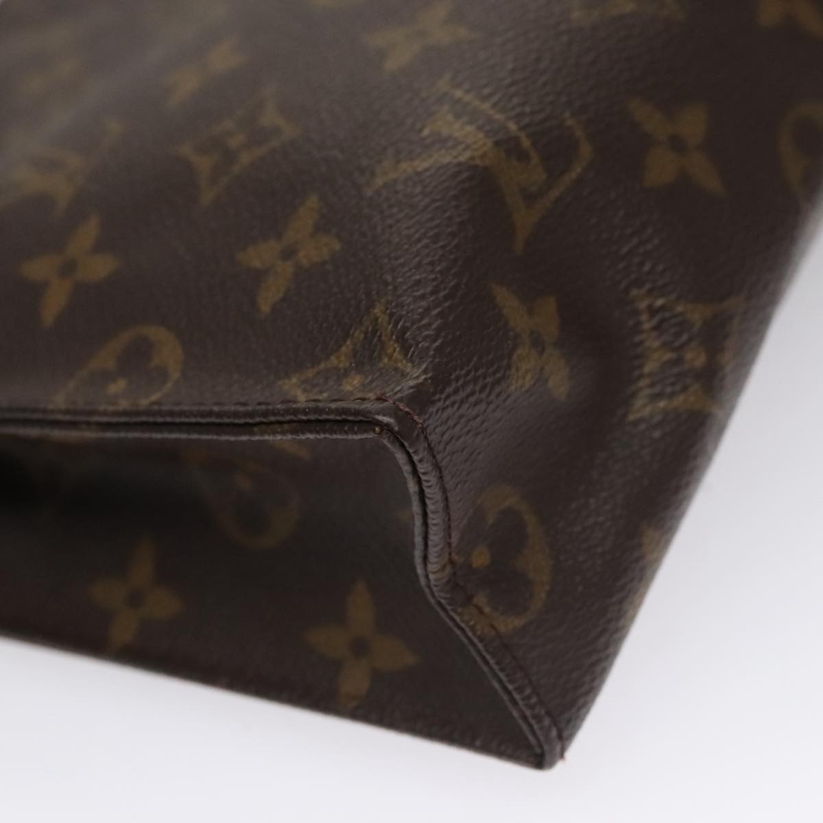 LOUIS VUITTON Monogram Poche Toilette 26 Pouch M47542 LV Auth 109015