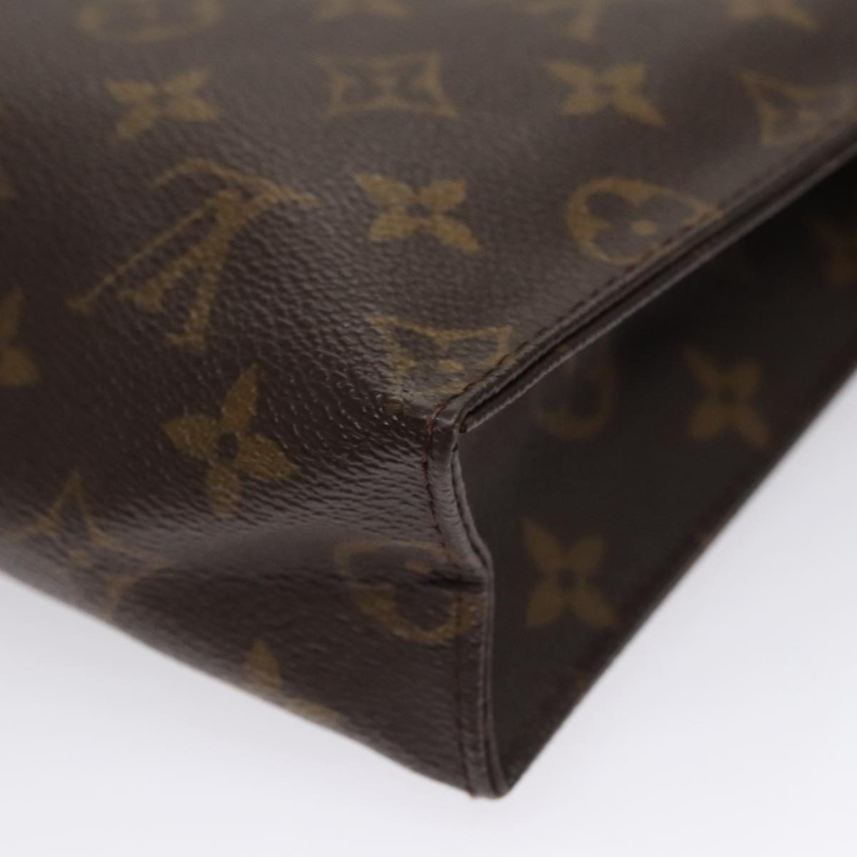 LOUIS VUITTON Monogram Poche Toilette 26 Pouch M47542 LV Auth 109015