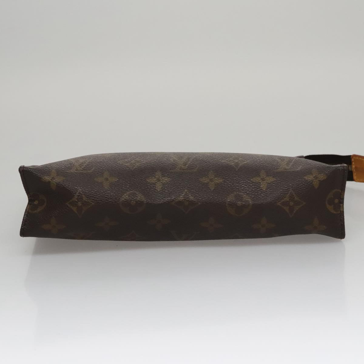 LOUIS VUITTON Monogram Poche Toilette 26 Pouch M47542 LV Auth 109015