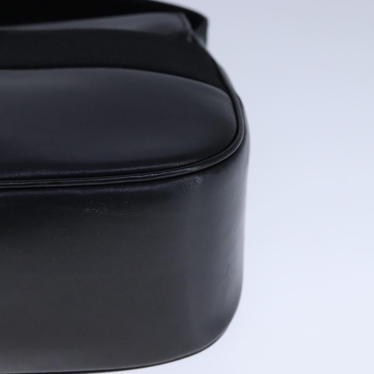 Salvatore Ferragamo Vala Shoulder Bag Leather Black Gold Auth 109105