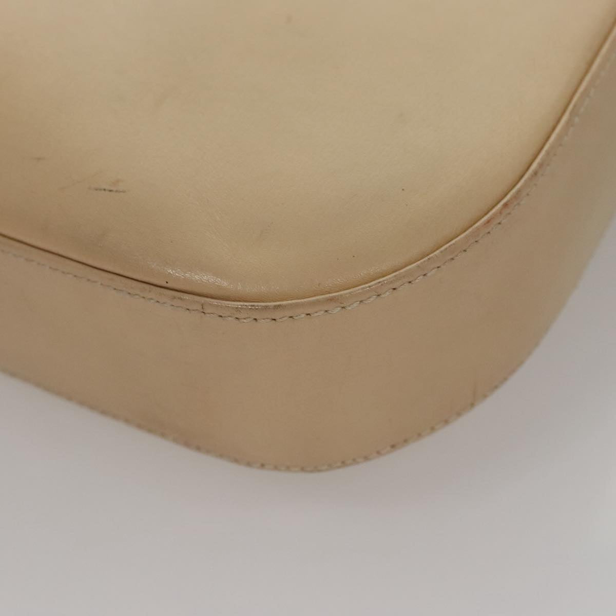 Salvatore Ferragamo Gancini Shoulder Bag Leather Beige Gold Auth 109481