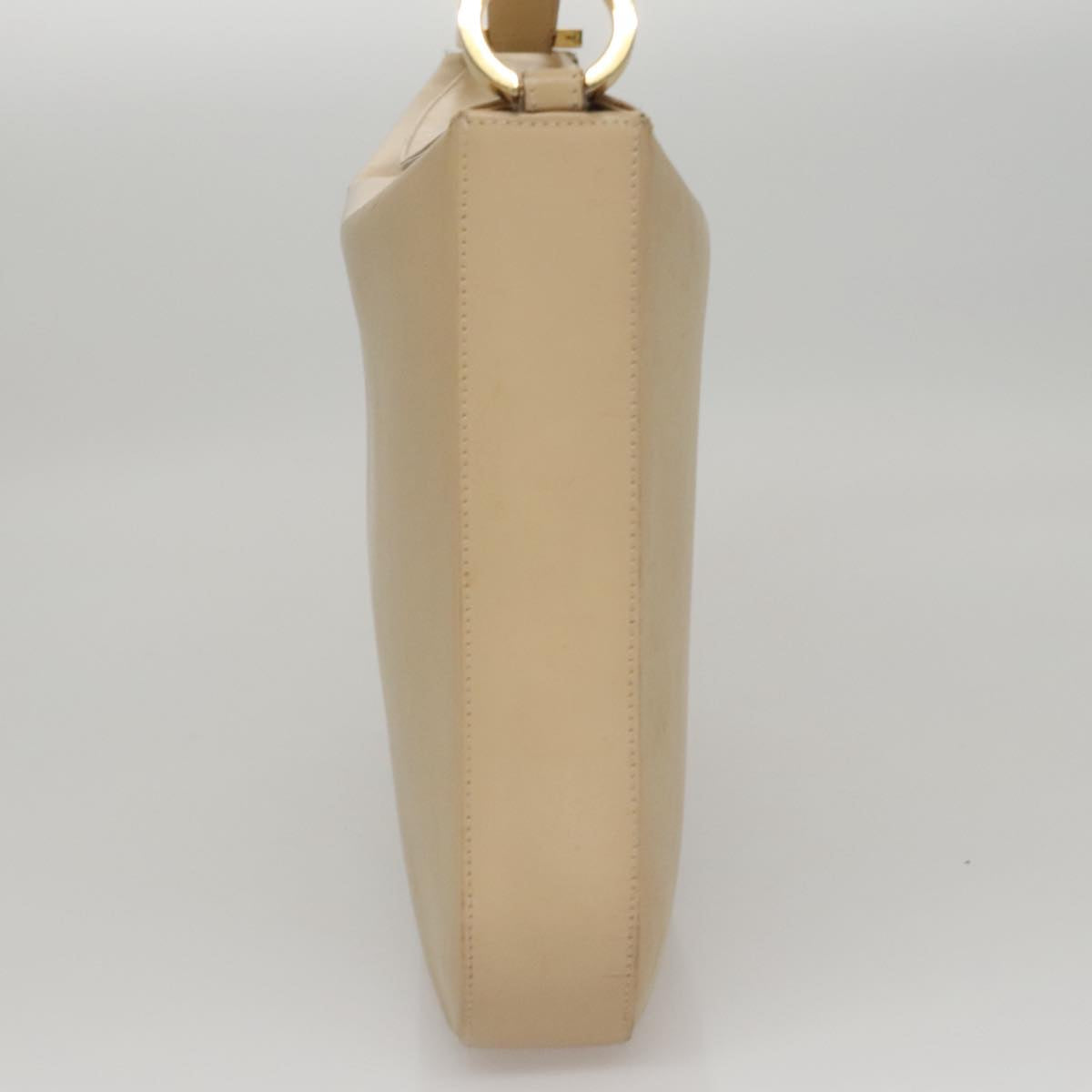 Salvatore Ferragamo Gancini Shoulder Bag Leather Beige Gold Auth 109481