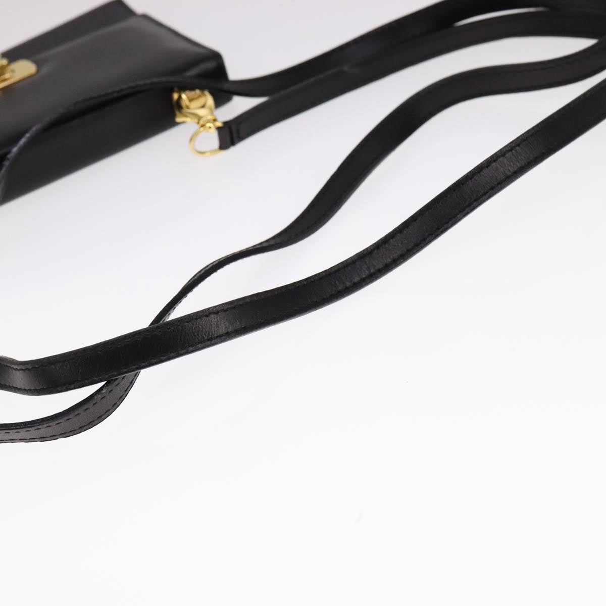 Salvatore Ferragamo Gancini Shoulder Wallet Leather Gold Black Auth 109714