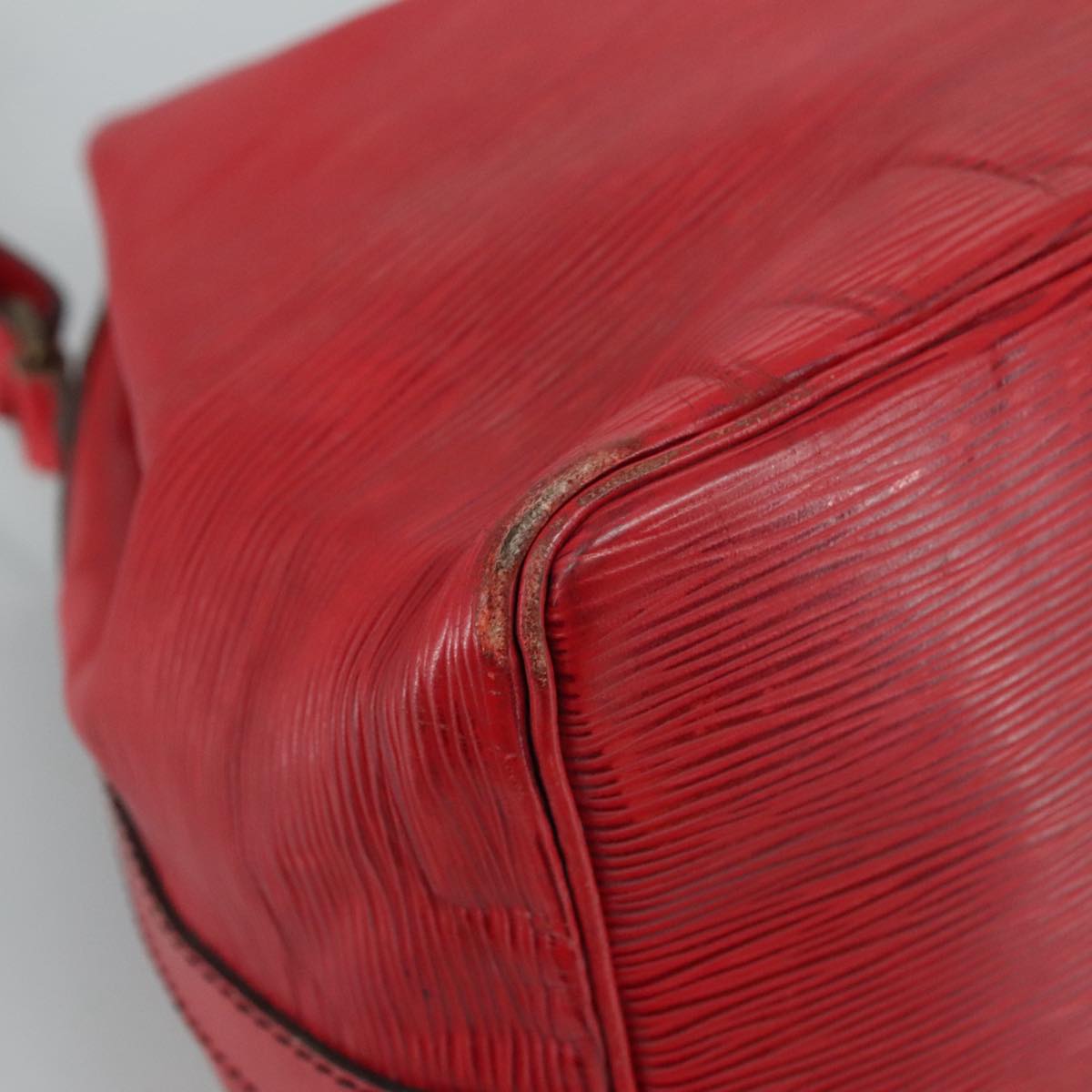 LOUIS VUITTON Epi Petit Noe Shoulder Bag Red M44107 LV Auth 109921