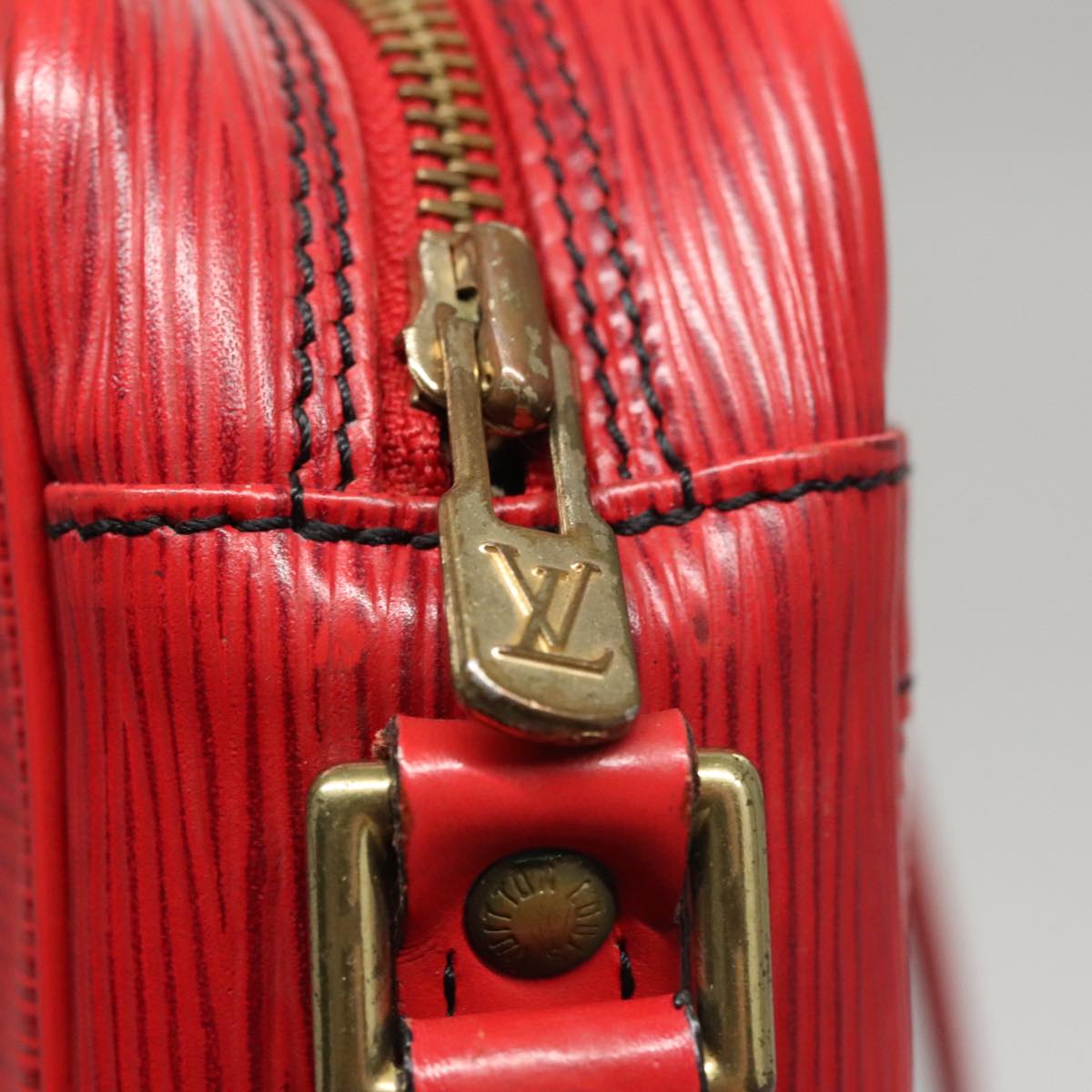 LOUIS VUITTON Epi Trocadero 23 Shoulder Bag Red M52307 LV Auth 109939