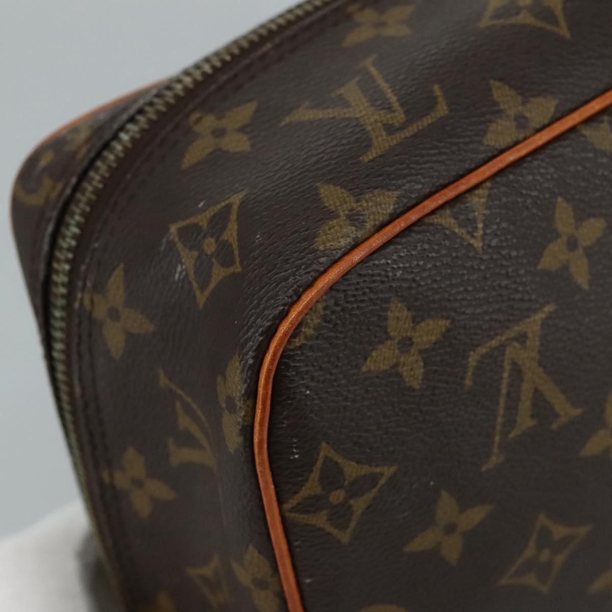 LOUIS VUITTON Monogram Trousse Boite Cosmetic Pouch M47640 LV Auth 110007