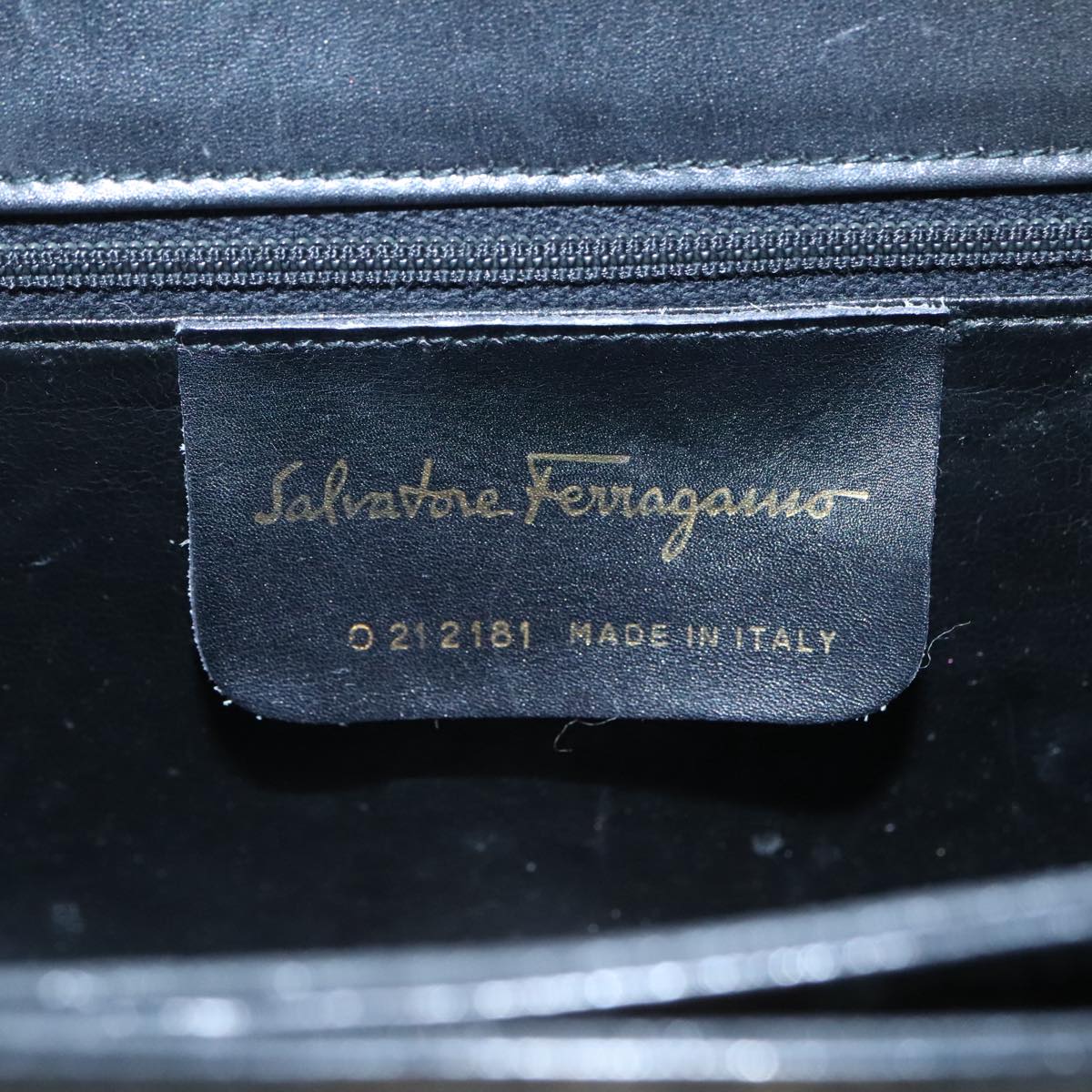 Salvatore Ferragamo Gancini Hand Bag Leather Black Gold Auth 110014