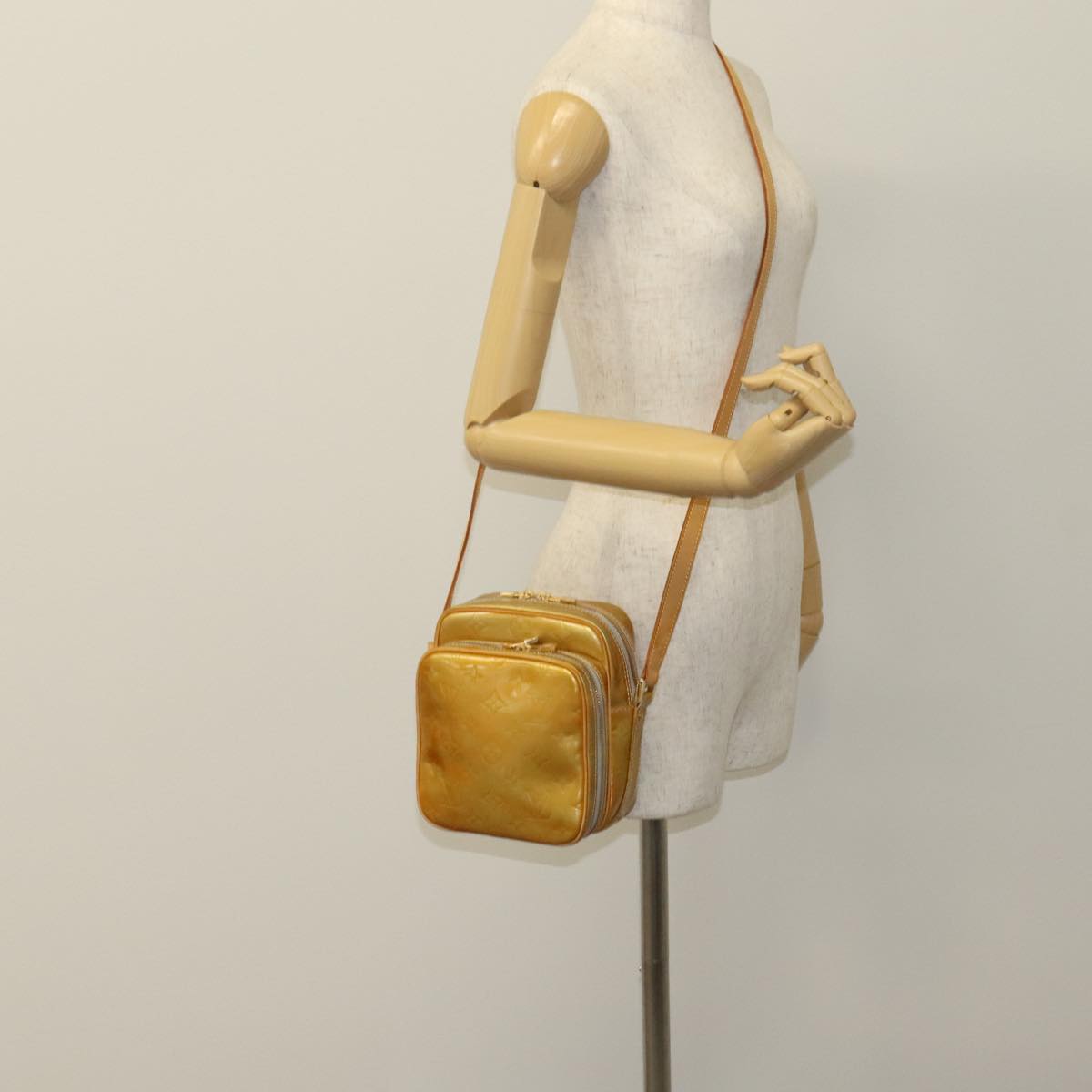 LOUIS VUITTON Monogram Vernis Wooster Shoulder Bag Gris M91036 LV Auth 110625