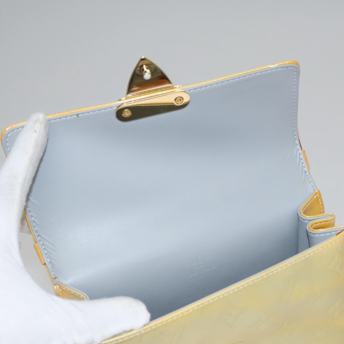 LOUIS VUITTON Monogram Vernis Spring Street Hand Bag Gris M91029 LV Auth 110627