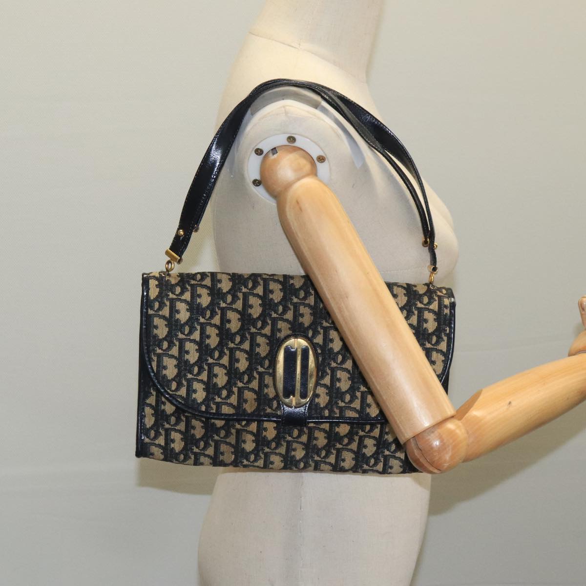 Christian Dior Trotter Canvas Shoulder Bag Navy Gold Auth 110661