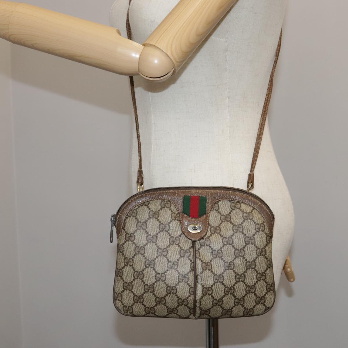 GUCCI GG Supreme Web Sherry Line Shoulder Bag PVC Beige Gold Auth 110668
