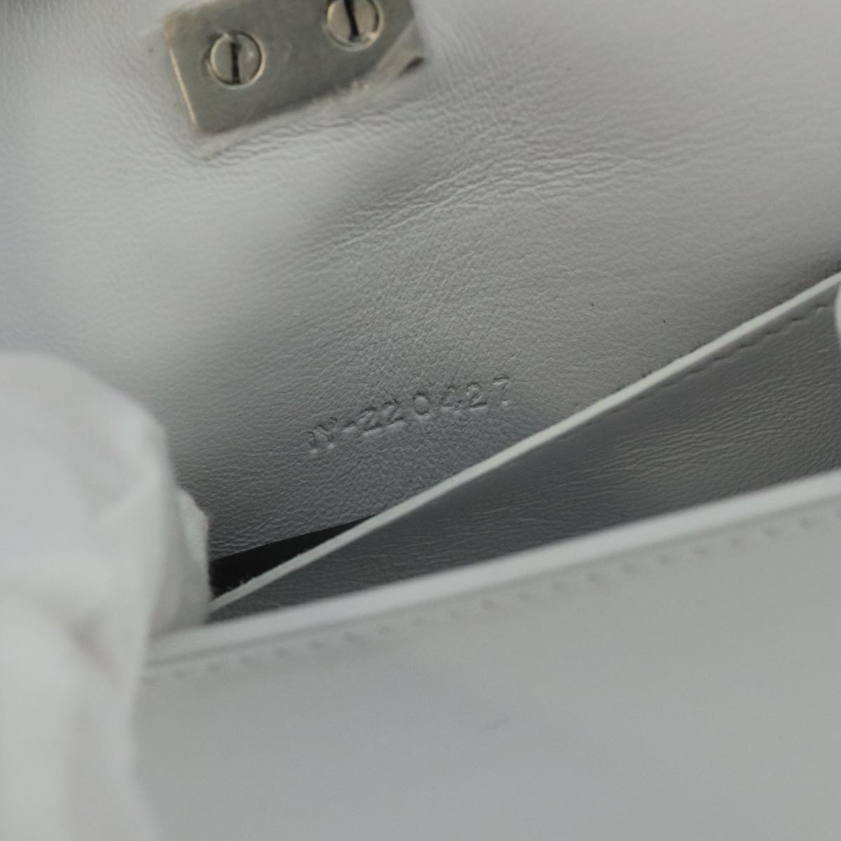 Salvatore Ferragamo hand Pouch Leather White Silver Auth 110793V