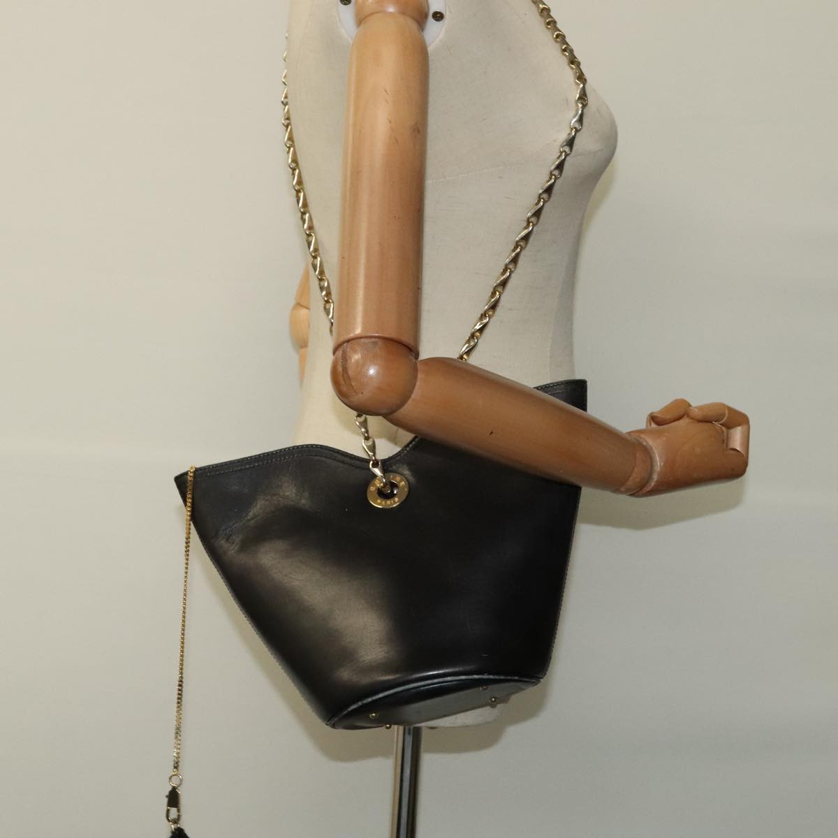 CELINE Chain Shoulder Bag Leather Black Gold Auth 110823
