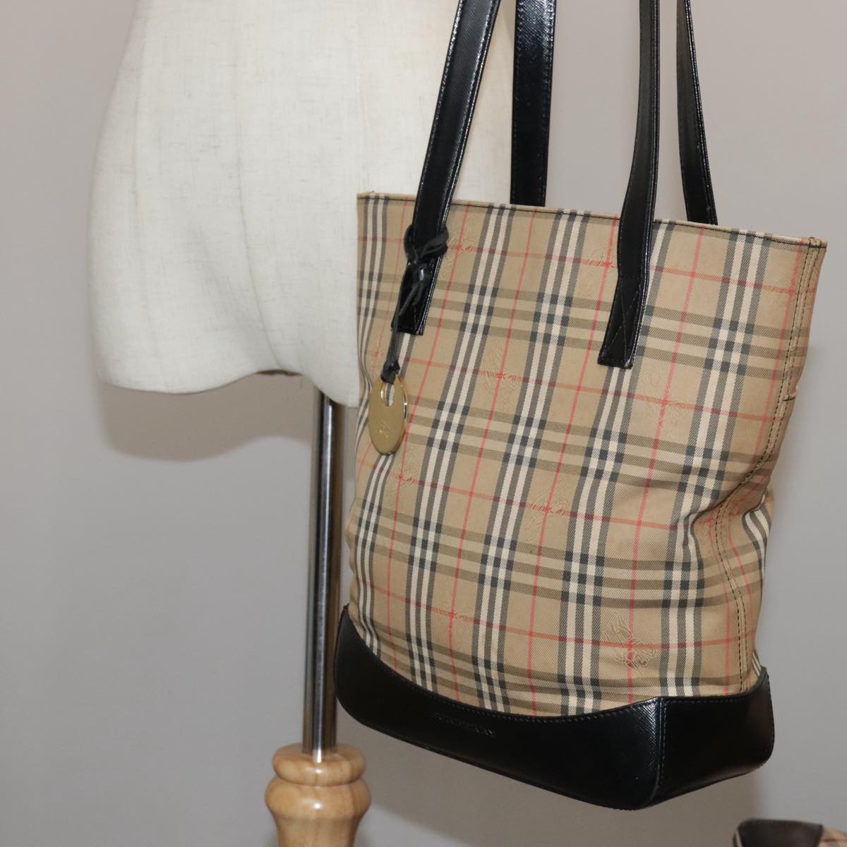 BURBERRY Nova Check Tote Bag Canvas Leather Beige Black gold Auth 111119