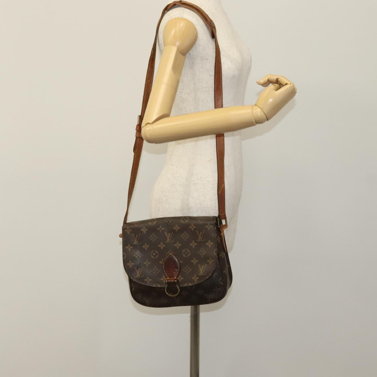LOUIS VUITTON Monogram Saint Cloud GM Shoulder Bag M51242 LV Auth 111153