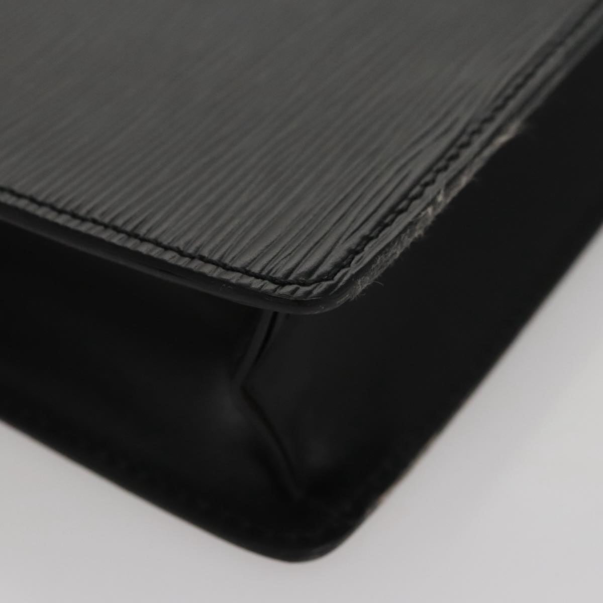 LOUIS VUITTON Epi Pochette Homme Clutch Bag Black Noir M52522 LV Auth 111337