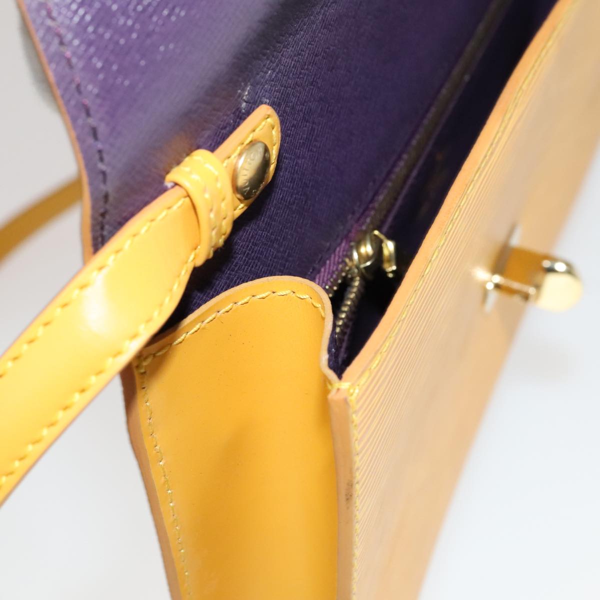 LOUIS VUITTON Epi Arsch Shoulder Bag Yellow M52579 LV Auth 111373