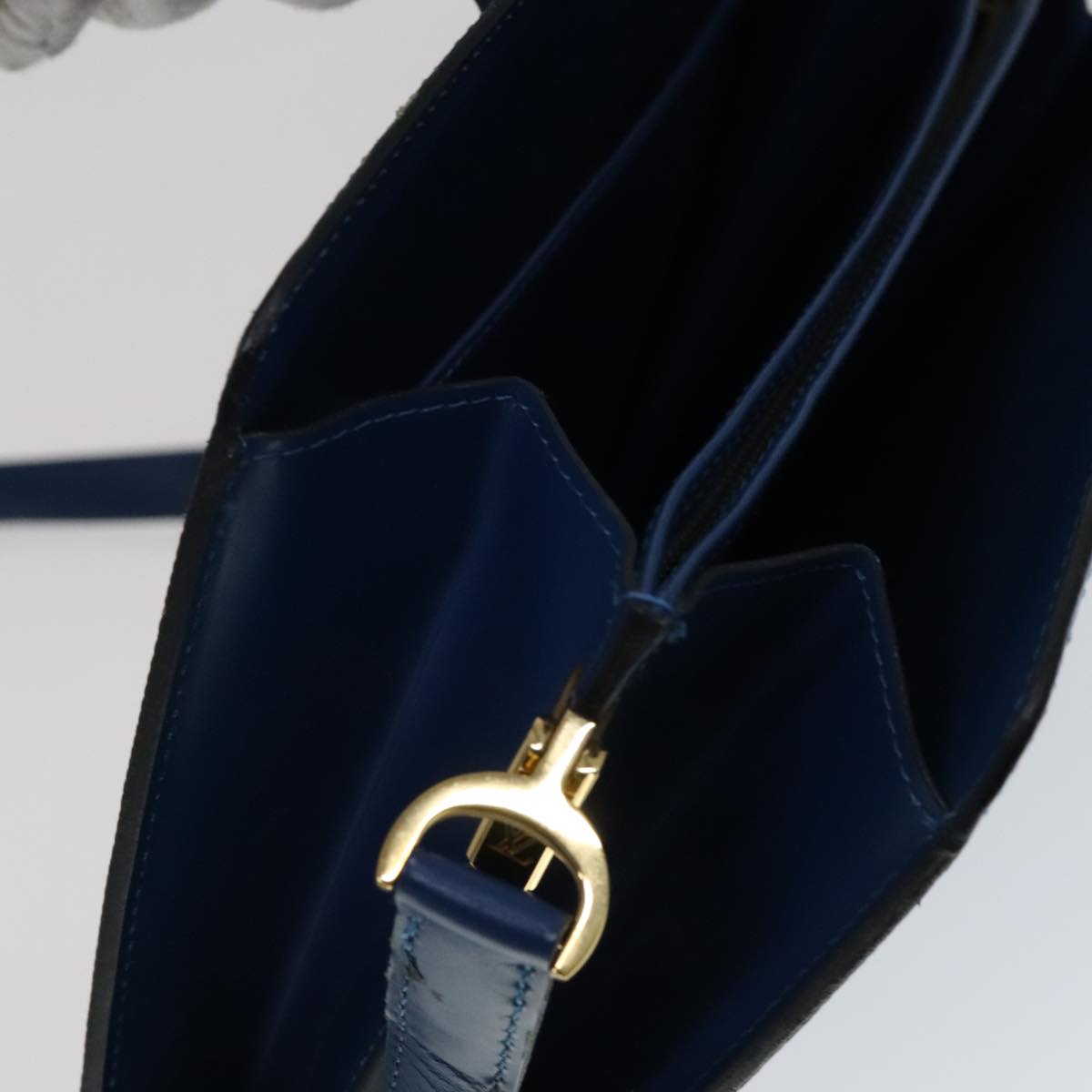 LOUIS VUITTON Epi Capuchin Shoulder Bag Blue M52345 LV Auth 111419