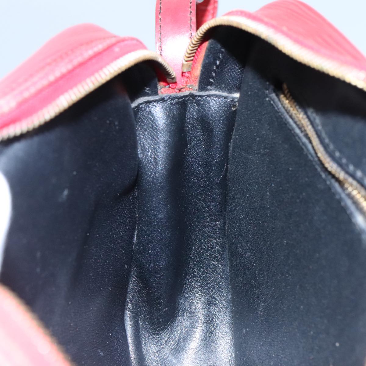 LOUIS VUITTON Epi Jeune Fille MM Shoulder Bag Red M52157 LV Auth 111421