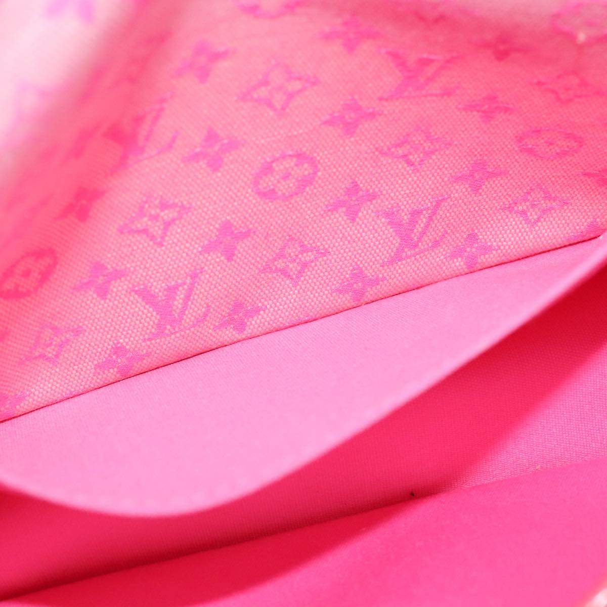 LOUIS VUITTON Monogram Mini Trousse Marie Kate Strawberry M92934 Auth 111458AV