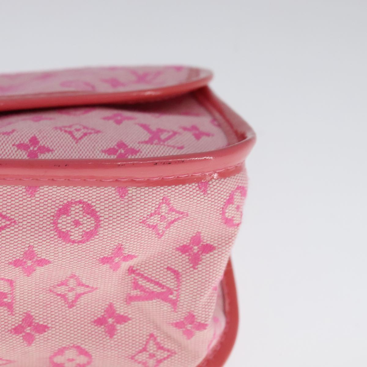 LOUIS VUITTON Monogram Mini Trousse Marie Kate Strawberry M92934 Auth 111458AV