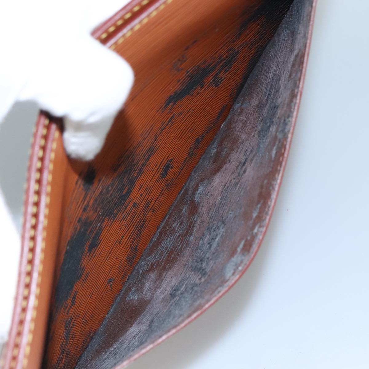 LOUIS VUITTON Epi Pochette Homme Clutch Bag Zipangu Gold M52528 LV Auth 111730