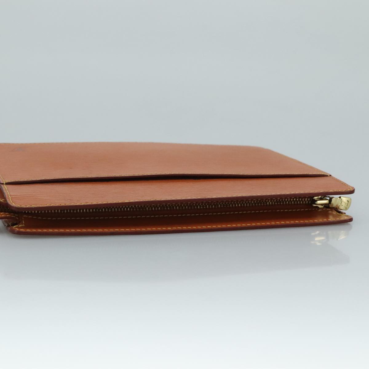 LOUIS VUITTON Epi Pochette Homme Clutch Bag Zipangu Gold M52528 LV Auth 111730