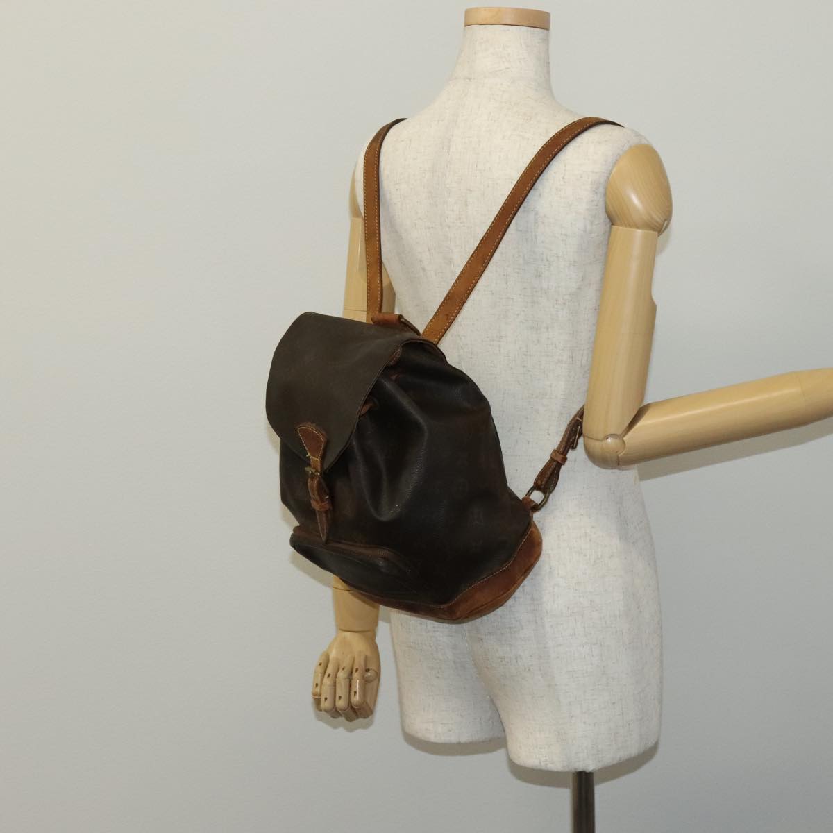 LOUIS VUITTON Monogram Montsouris MM Backpack M51136 LV Auth 111733